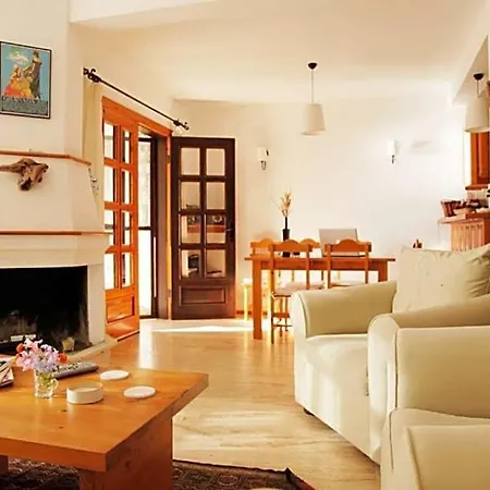 Sleeps 7 Pool Air Con Wifi קס